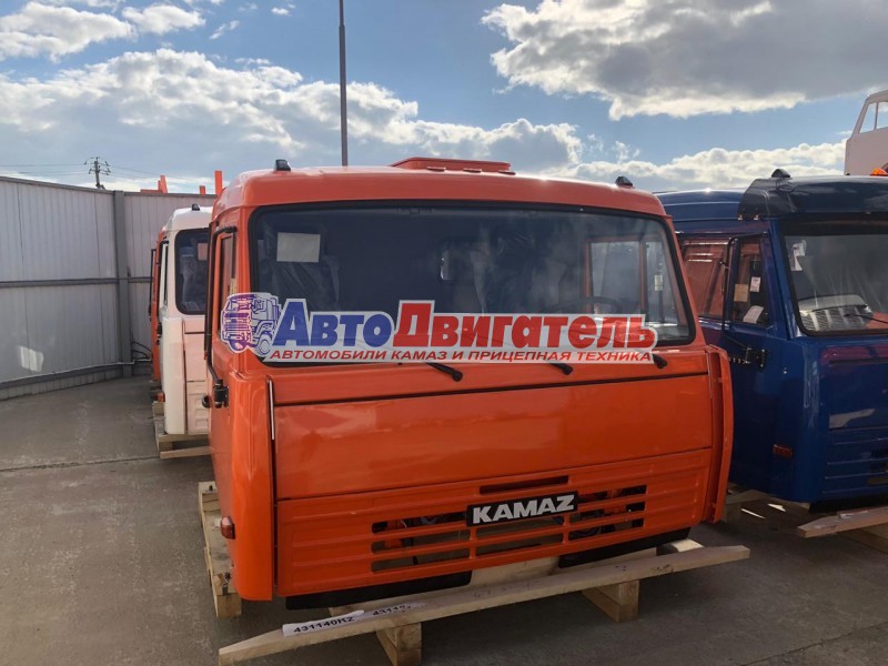 Кабина КамАЗ 43118-5099549-10 с высокой крышей, со спальным местом КамАЗ ПАО КамАЗ